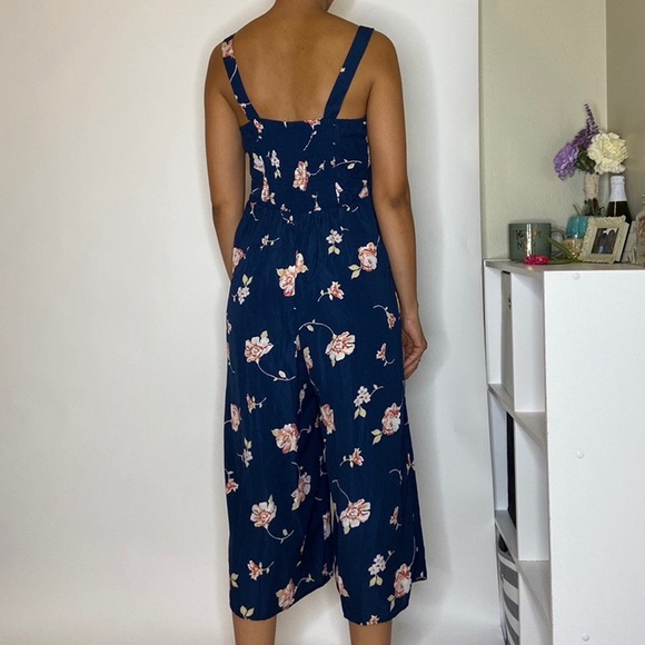 Floral Romper - Picture 5 of 8